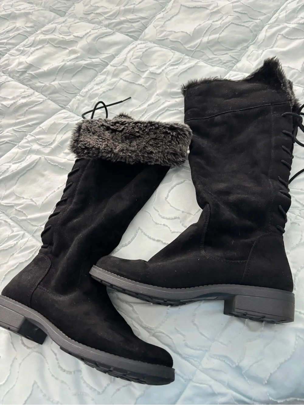 Target classic black